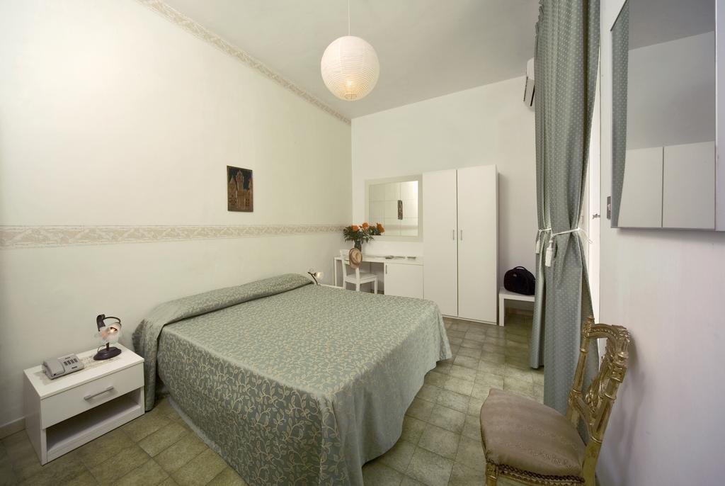 Villa Diana - Beach & Rooms Ischia Extérieur photo